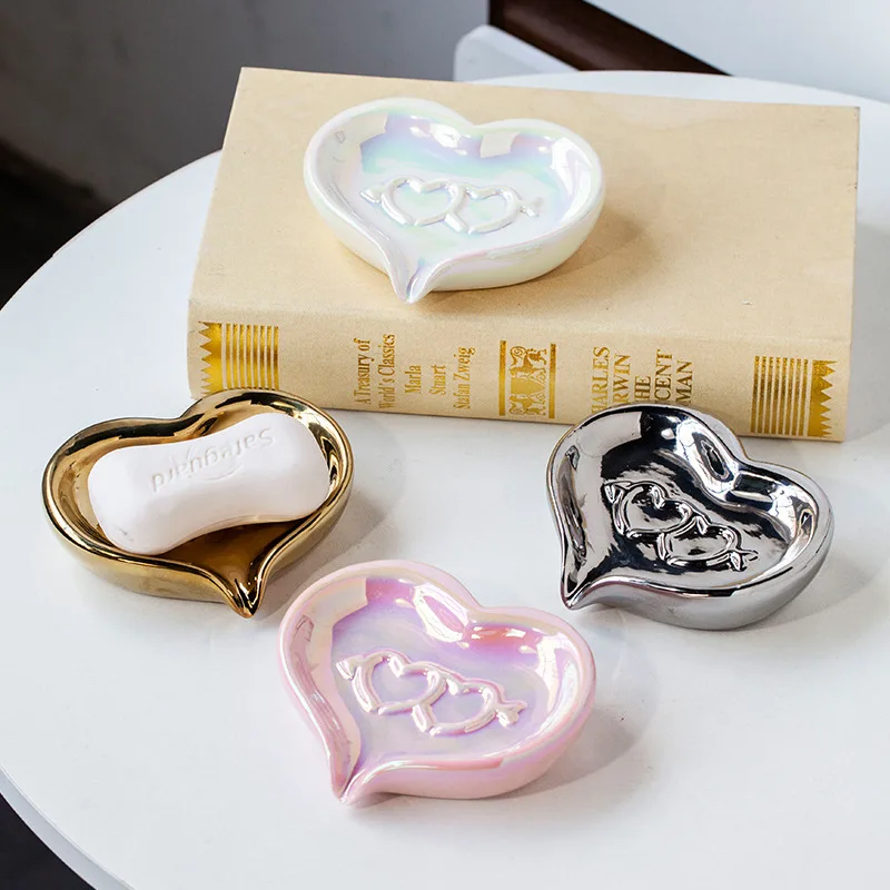 Ceramic Soap Dish Creative Heart-shaped Style Light Luxury Waterproof Bathroom Accessories Kitchen Drain Rack Home Decoration