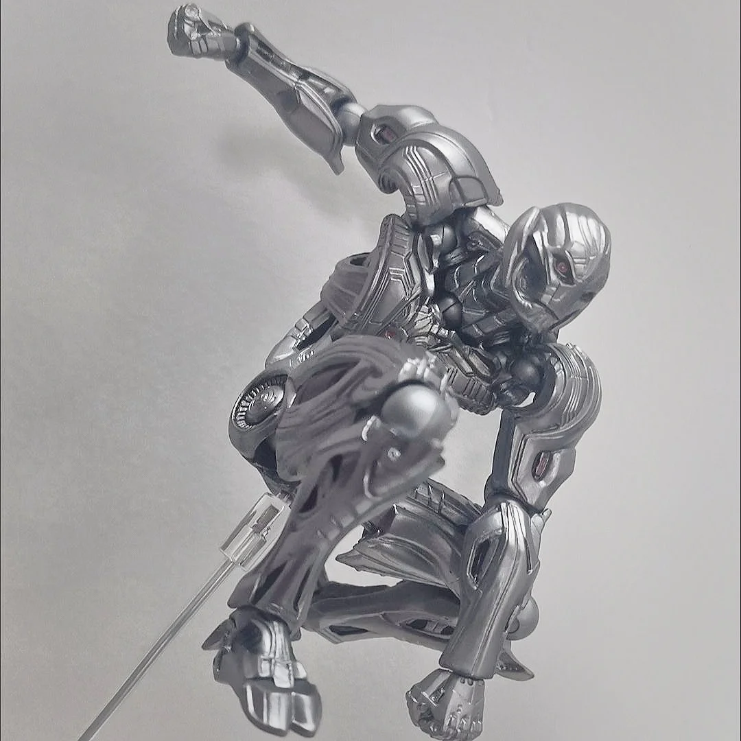 Hot Ac Toys Ultron Figura Kaiyodo Incredibile Yamaguchi Avengers Anime Action Figures Figurine Collezione Modello Giocattoli per bambini Regali