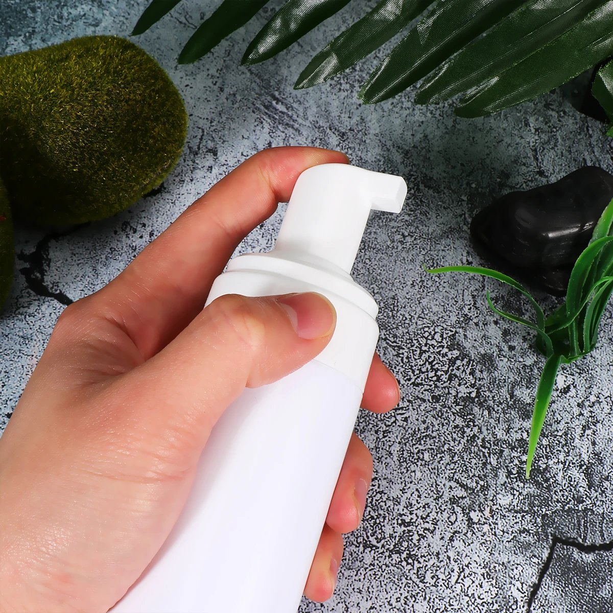 

4Pcs Foam Soap Bottles Press Pump Durable Plastic Liquid Dispenser Storage Container Home Use Dispensers