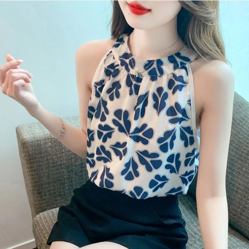 

Women Chiffon Tops Fragmented Flowers T Shirt New Summer Fashion Westernization Design Sense Strapless Halter Sleeveless Denim