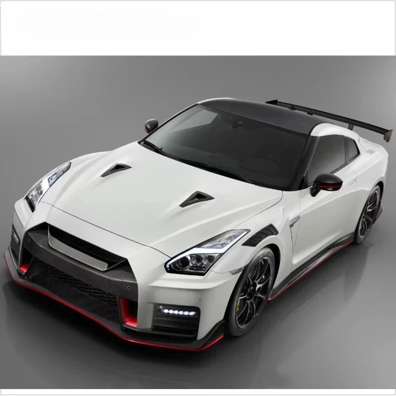 For GTR R35 2008-2023 Nismo Style Black/White Fiberglass Fenders With Carbon Vents
