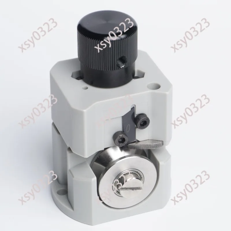 

Aluminum alloy manual wire stripping machine, household small hand wire stripping machine, special for waste wires and cables