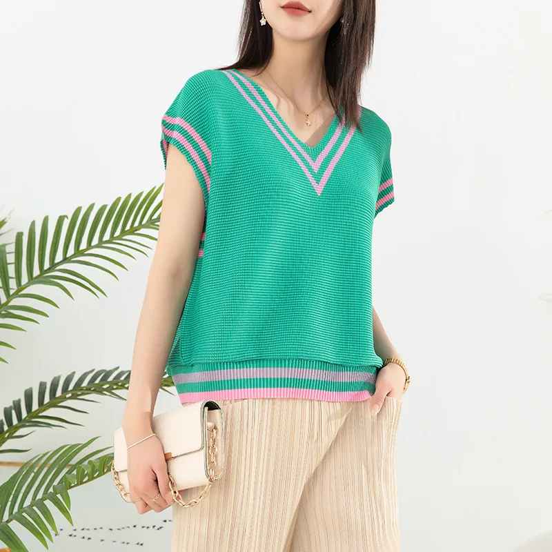 MIYAKE Summer pleated women casual and versatile pullover V-neck sleeveless vest with contrasting stripes vintage top [20230154]