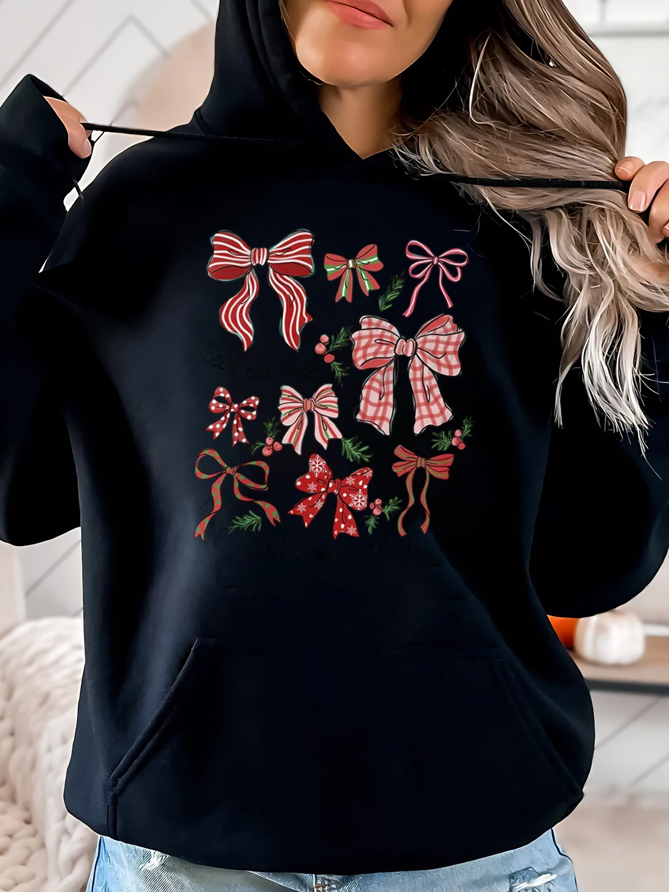 เสื้อฮู้ดพิมพ์ลายโบว์คริสต์มาสสำหรับผู้หญิง ชุดลำลองสำหรับงานปาร์ตี้ สีดำ ไซส์พลัส