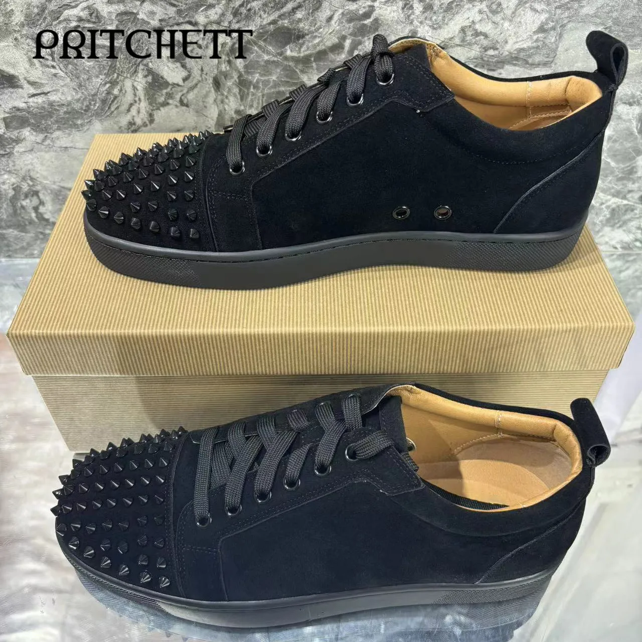 Black Rivet Lace-Up Casual Shoes Round Toe Flat Sole Comfortable Sneakers Large Size Fashionable Shoes for Men and Women