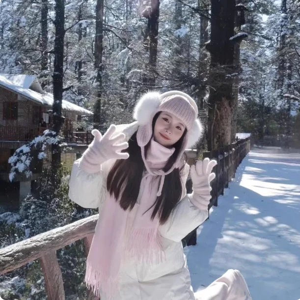 

Белые пушистые наушники, женские зимние морозостойкие теплые чехлы для ушей, студенческие велосипедные наушники на открытом воздухе, моющиеся амбушюры