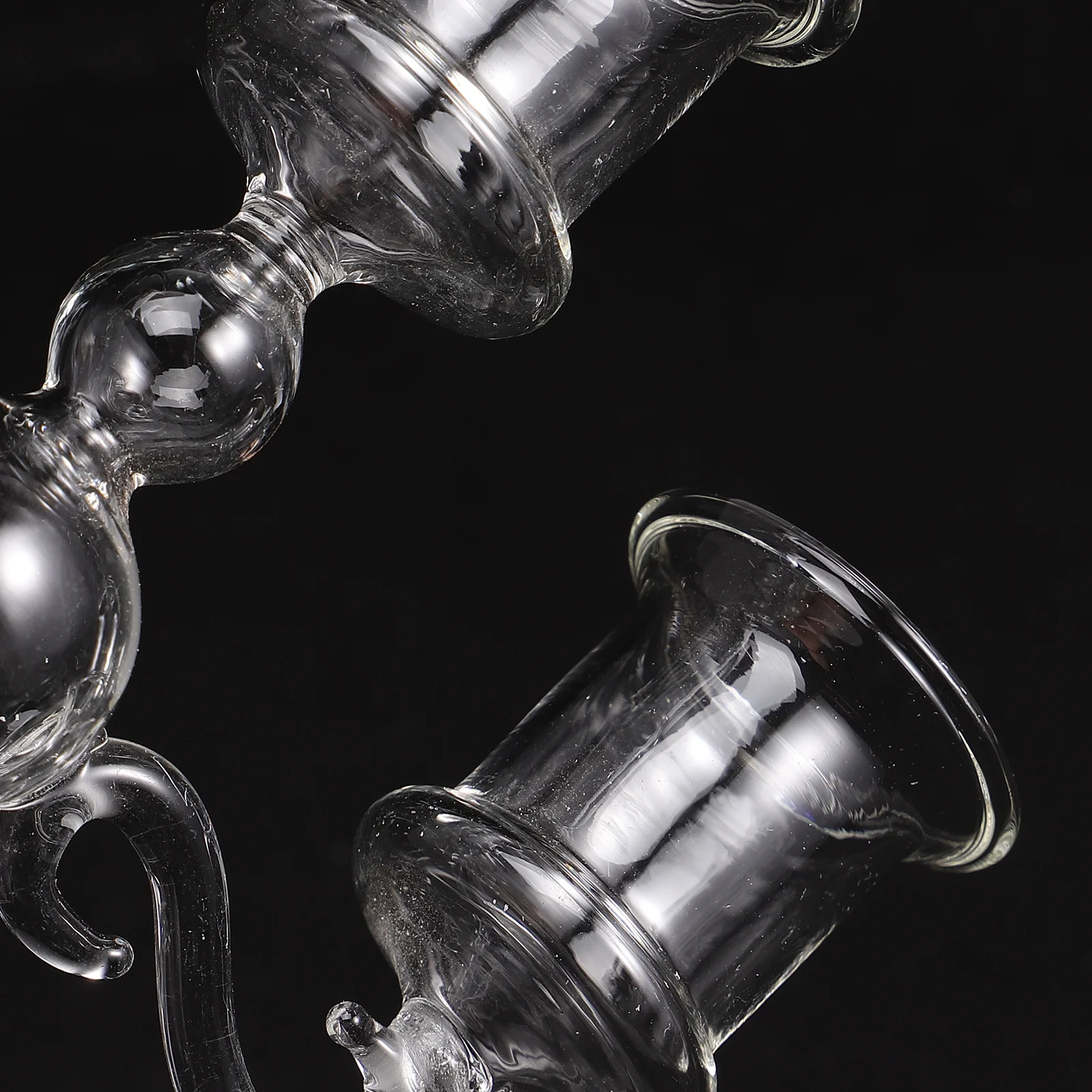 

Glass Candlestick Holder Smooth Polished Surface Perfect for Home Interior Decoration and Events Glass Holder