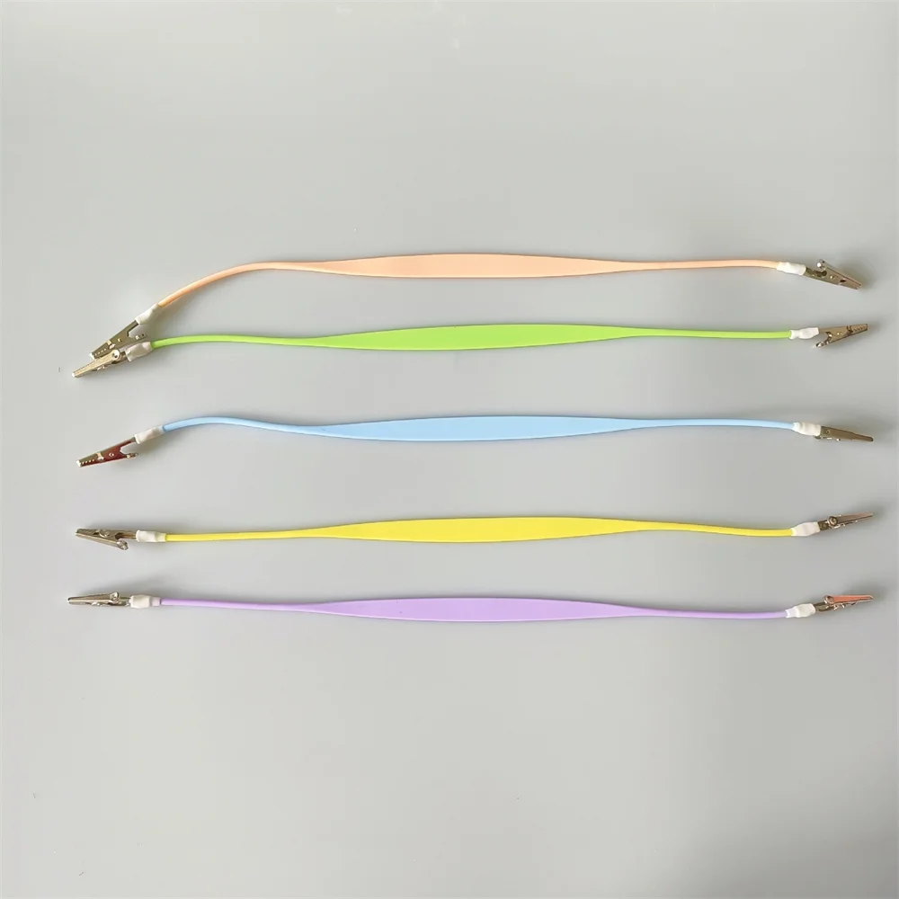 1pc Dental Bibs Clip Chain Napkin Holder Scarf Clips Spring Rope Sterilizable Saliva Towel Clip Dentist Lab Dentistry Materials
