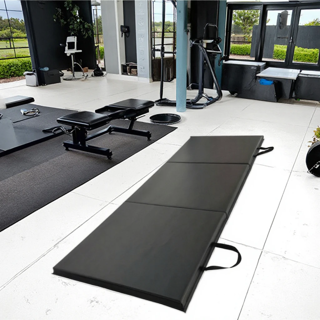 tapis-de-fitness-pliable-noir-6'-x-2'-avec-poignees-de-transport-pour-la-gymnastique-a-domicile-la-tumbling-et-les-exercices-de-mma