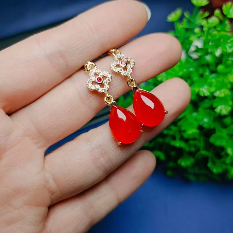 Red New Fashion Temperament Women's Light Luxury Exquisite Earrings