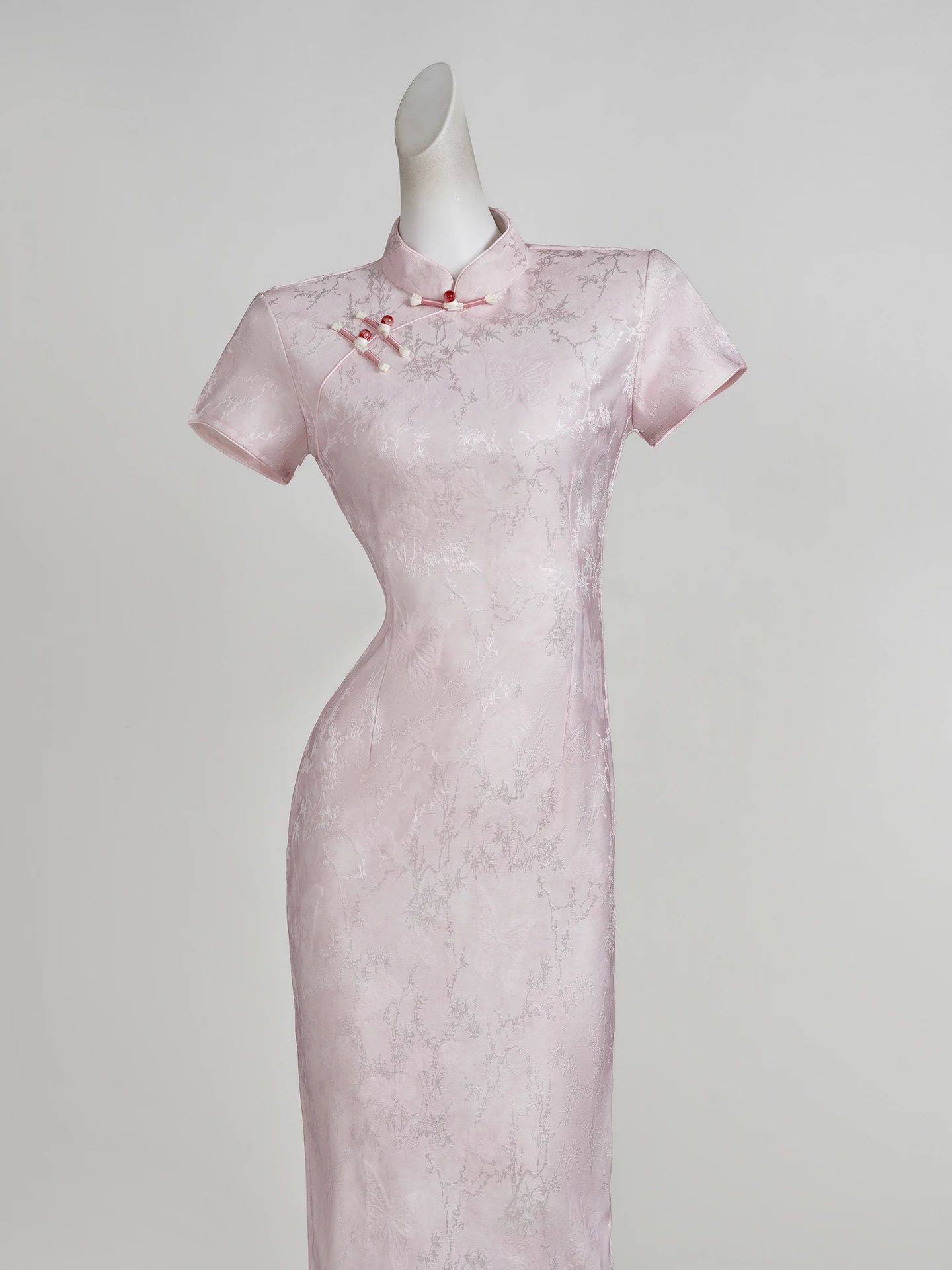 

Pink Young Women's Waist-Cinching Mid-Length Retro Sle ort Sve Breathable Spring 2026 Faionable Slim Fit
