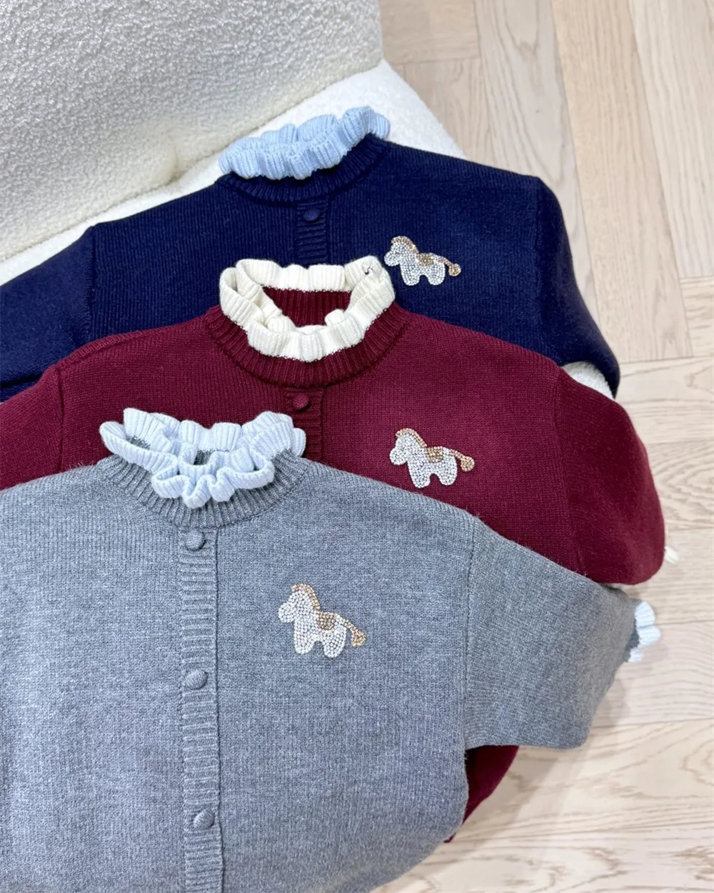 

Вязаный свитер-пуловер для девочек на весну, детская одежда, вязаное пальто, толстый и плюшевый, милый, с эффектом двухслойного свитера