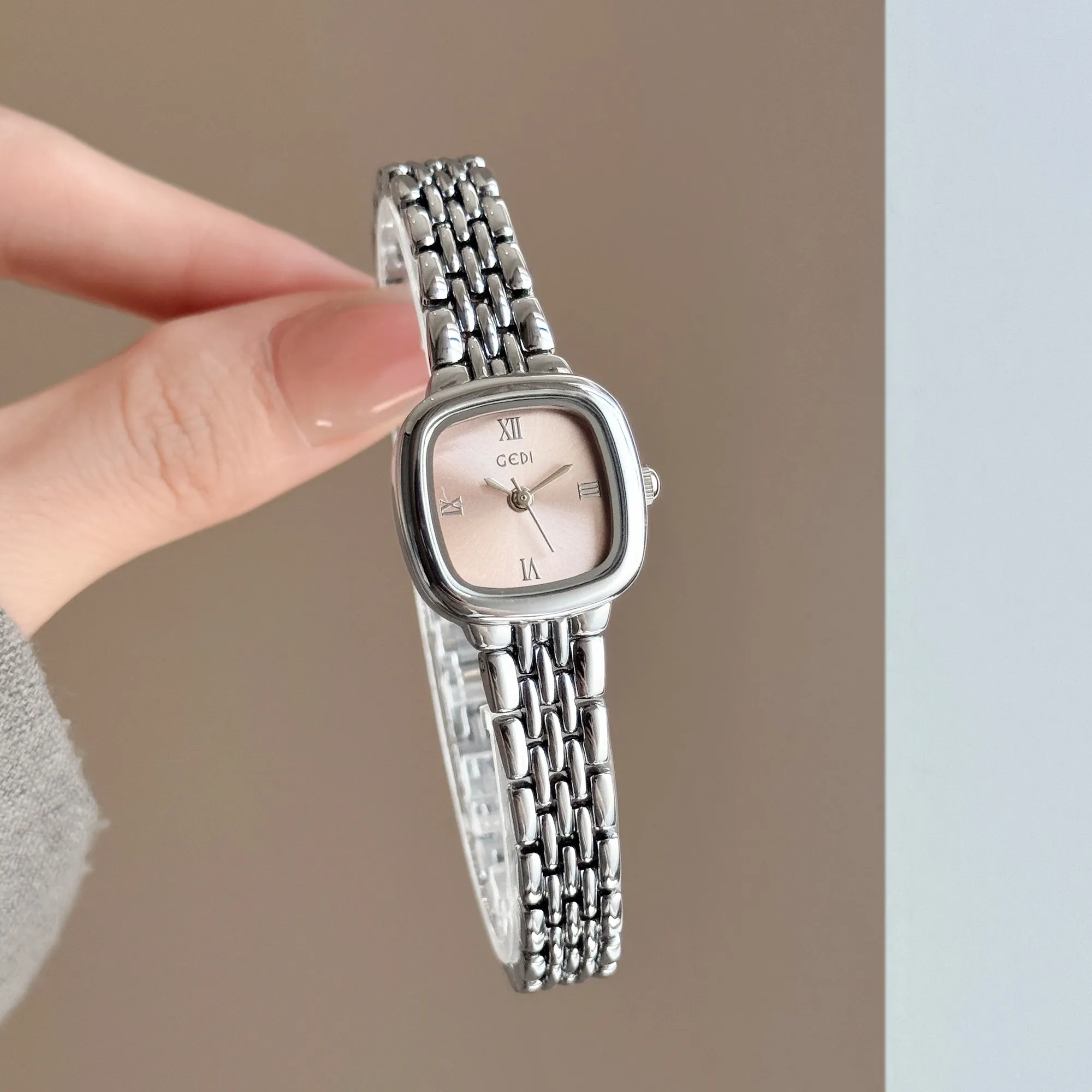 GEDI Vintage Gold Square Women Watch Elegant Small Dial Quartz Women's Wristwatch Silver Bracelet Minimalist Female Clock Gift