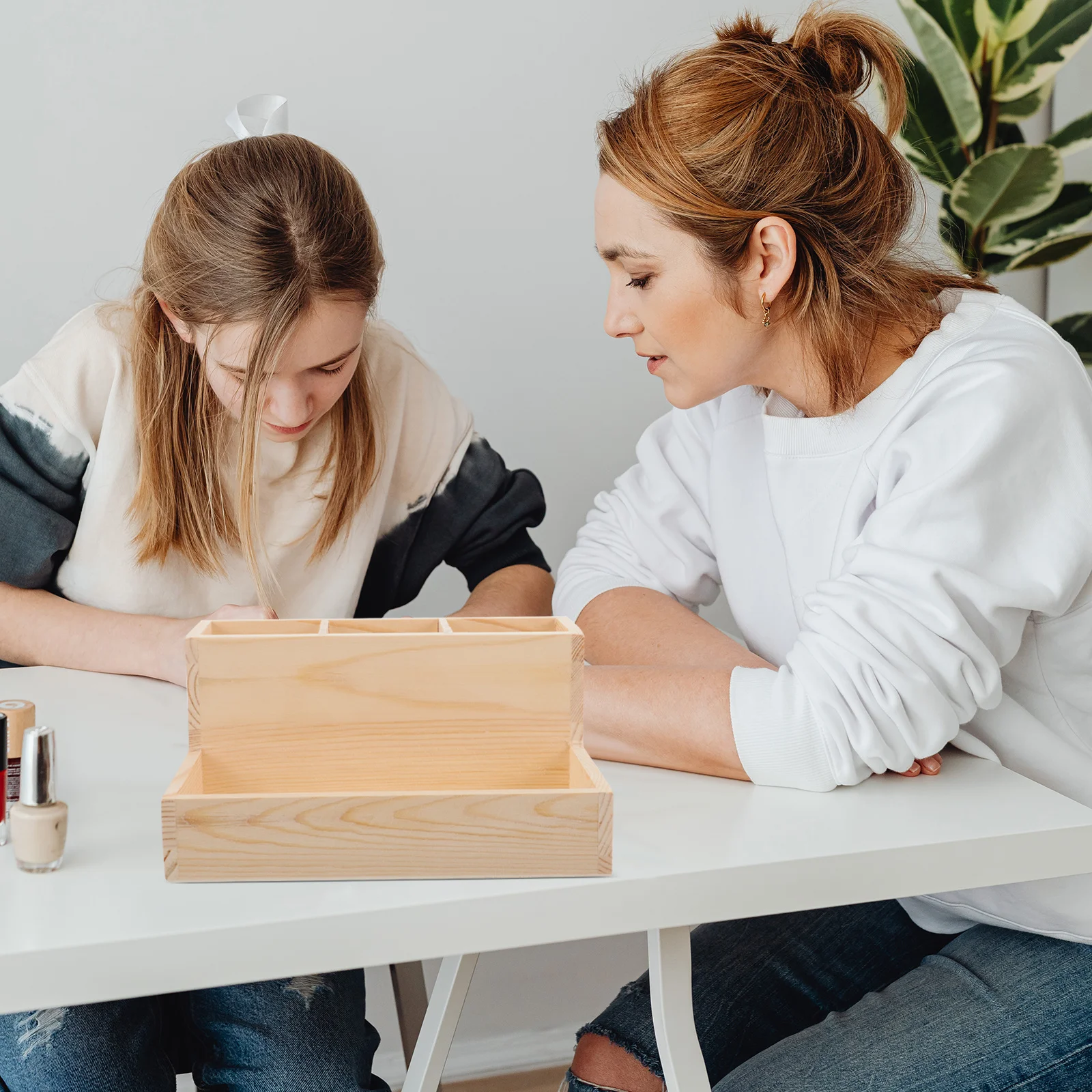 منظم مكياج خشبي، صندوق تخزين أدوات الأظافر الصغيرة لحامل فرشاة الغرور، منظم تخزين الحمام