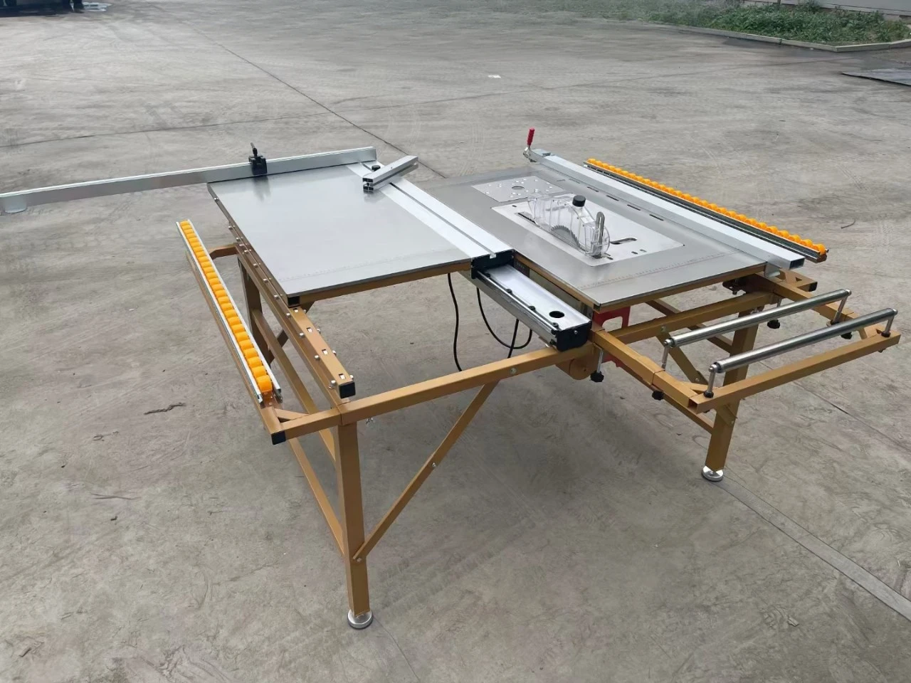 

Home improvement push table child and mother saw stainless steel push table saw dust-free child and mother saw