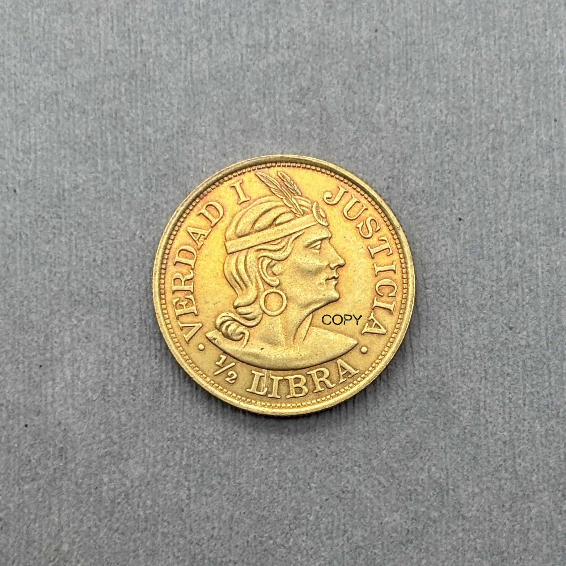 Moeda Comemorativa Réplica de Latão Peru 1907 1/2 Libra - Moedas de Coleção da República Peruana