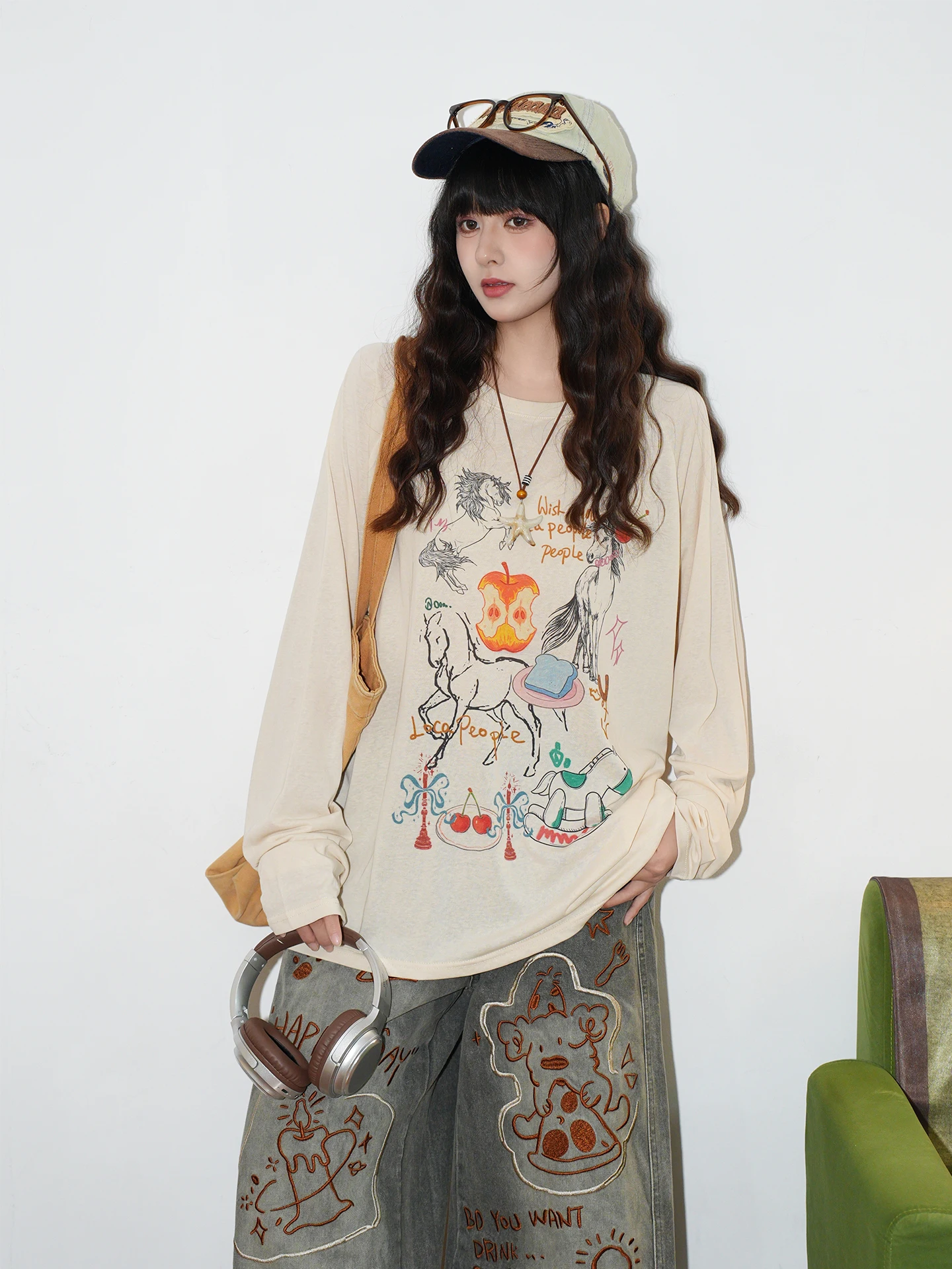 Hand-Drawn Graffiti Print Long Sleeve T-Shirt Women's Loose Lyocell Skin-Friendly Sunshade Cover up Top Casual Style