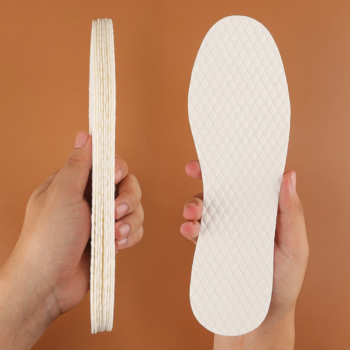 5/10 Pairs Disposable Insoles Nature Wood Pulp Insoles Breathable Thin Sweat Absorbing White Comfortable Shoe Pads for Men Women