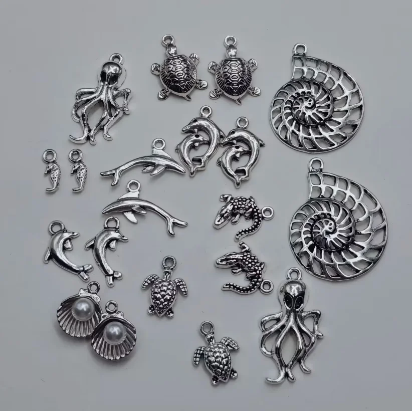 10pcs Mix Ocean Series Charm Conch turtle dolphin seahorse whale crocodile shell octopus Pendant for Bracelet Necklace Jewelry