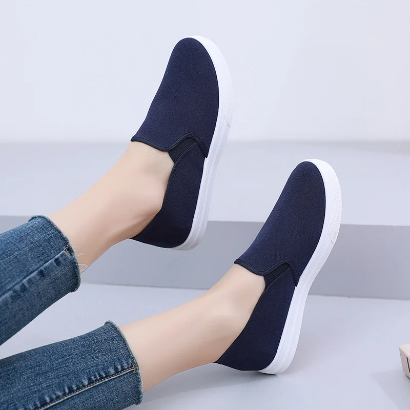 2023 New In Fashion scarpe da donna tela bianca Casual Flat Student Nurse leggero Tenis De Mujer Flats mocassini Chaussure Femme