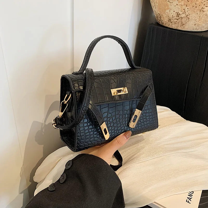 2024 new trendy and stylish French shoulder bag, versatile crossbody bag, hand-held Kelly small square bag