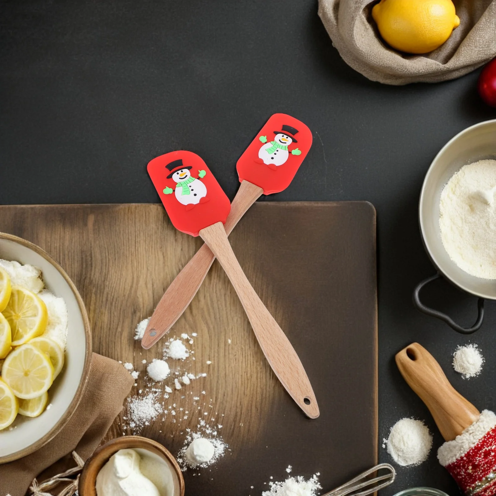 

2pcs Christmas Pattern Spatula Set Rugged Silicone Baking Tools Smooth Easy Clean Wall-Mountable Professional Kitchen Cake
