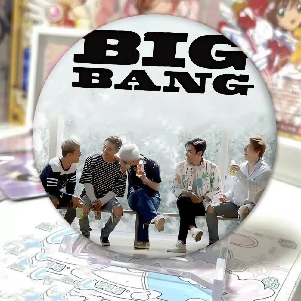 K-Pop Group BIGBANG شارات دبابيس كرتونية دبابيس مصنوعة يدويًا لحقيبة الظهر مجوهرات اكسسوارات شارة الهدايا