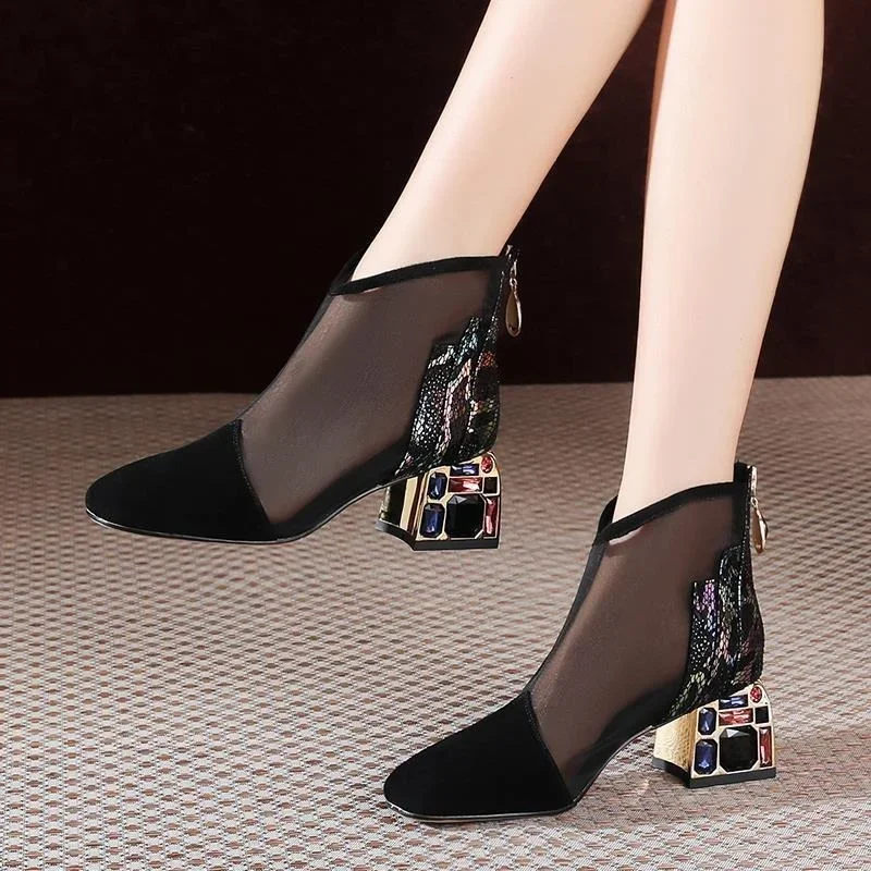 New Mesh Sandals Boots Women Mesh Ankle Boot for Summer Mid Heel Rhinestone Ponited Toe Shoes Hollow Out Back Zip Black Pumps