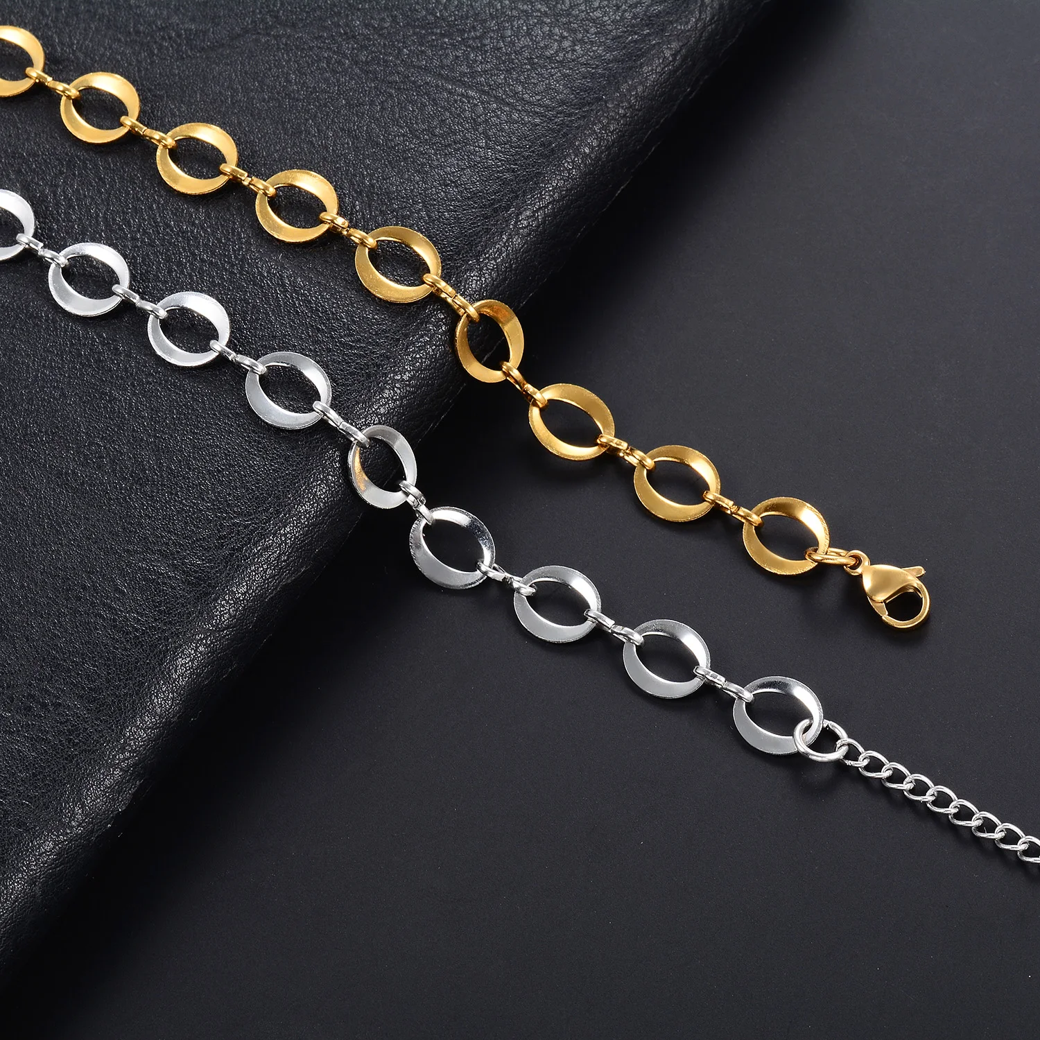 Nicht verblassende Handkette, Edelstahl-Rundkettenarmband, 8,2 mm breiter großer Kreisarmreif, verstellbares Armband für Schmuckherstellung. – Detail 1