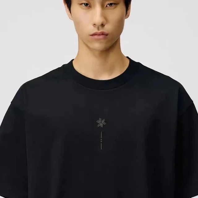 Goldwi J.L A.L Day Single Minimalist Cotton Short Sleeve Tee