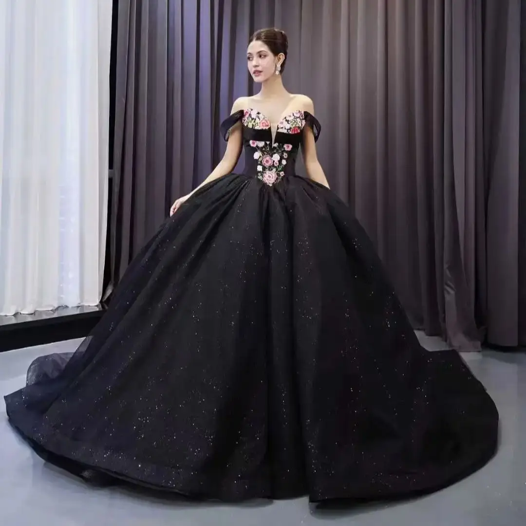 فساتين Charro Quinceanera السوداء ثوب الكرة قبالة الكتف يزين المكسيكي الحلو 16 فساتين 15 Anos مخصصة #1