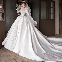 Luxury Stunning Satin A-Line Wedding Gowns Vintage Court Beading Appliques Princess Wedding Dresses Gorgeous Bridal Gowns 2024