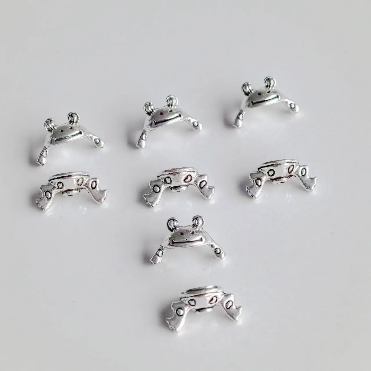 

20 Sets Silver Tone Frog End Caps Beads Cap 15x9mm DIY Jewelry Crafts Making Accessories Handmade Decoration Findings