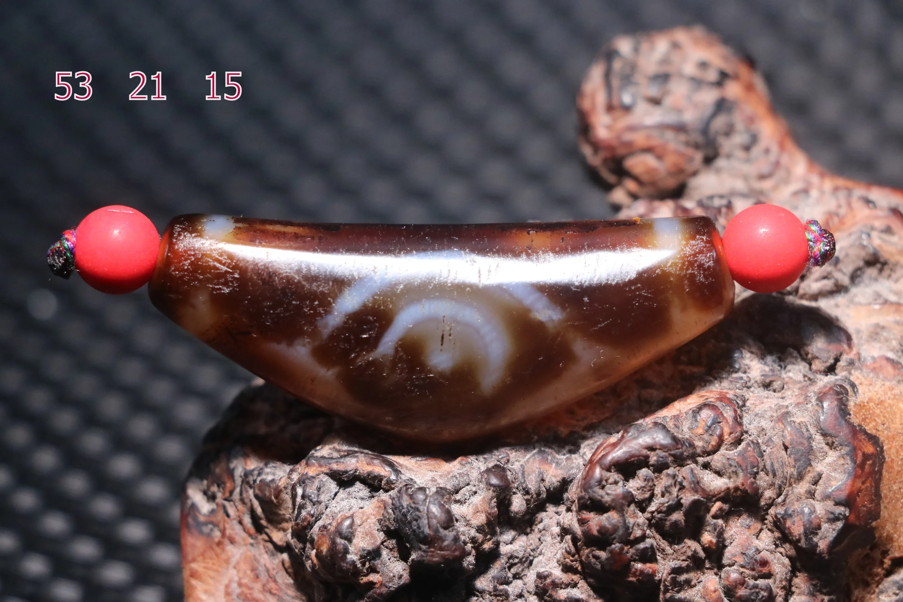 

CONGXINZAI1005009037751106 Мощность тибетского старого агата в форме рога 2, тотем с драконьими глазами, кулон из бисера дзи, амулет, ювелирные изделия