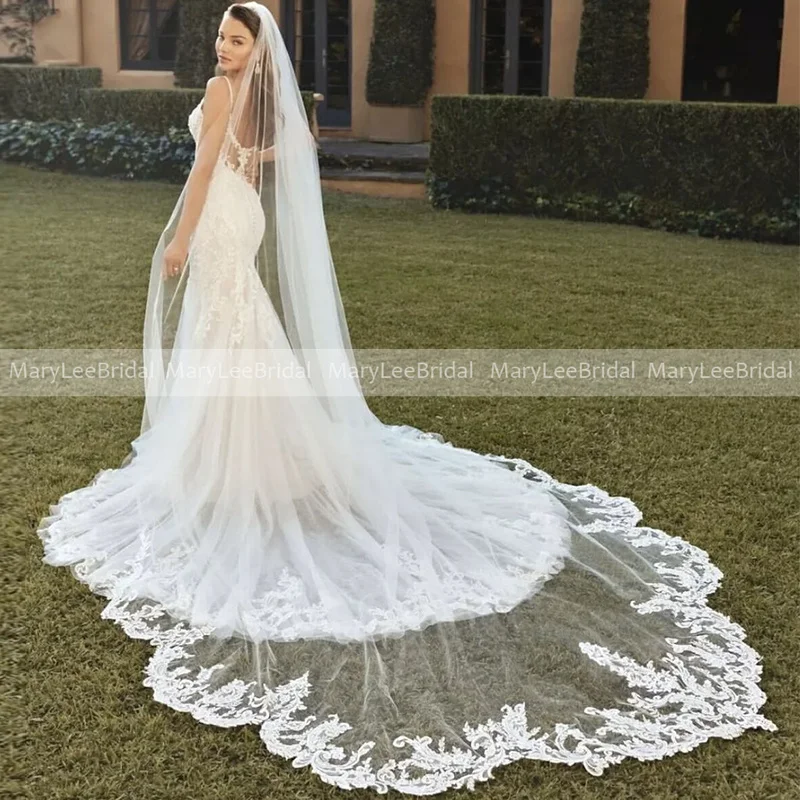 

Luxury White Long Wedding Veil Spanish Mantilla Cathedral Bridal Veil Scallop Lace Embroidery One Layer Bride Veil with Comb