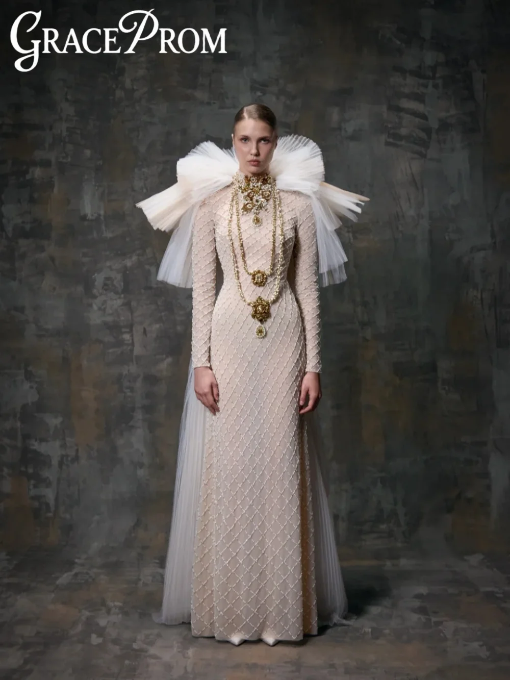 

Chic Muslim Luxury Evening Dress Sparkly Beaded High Collar Wedding Party Gowns Customized Glamorous Long Sleeve Banquet Gowns