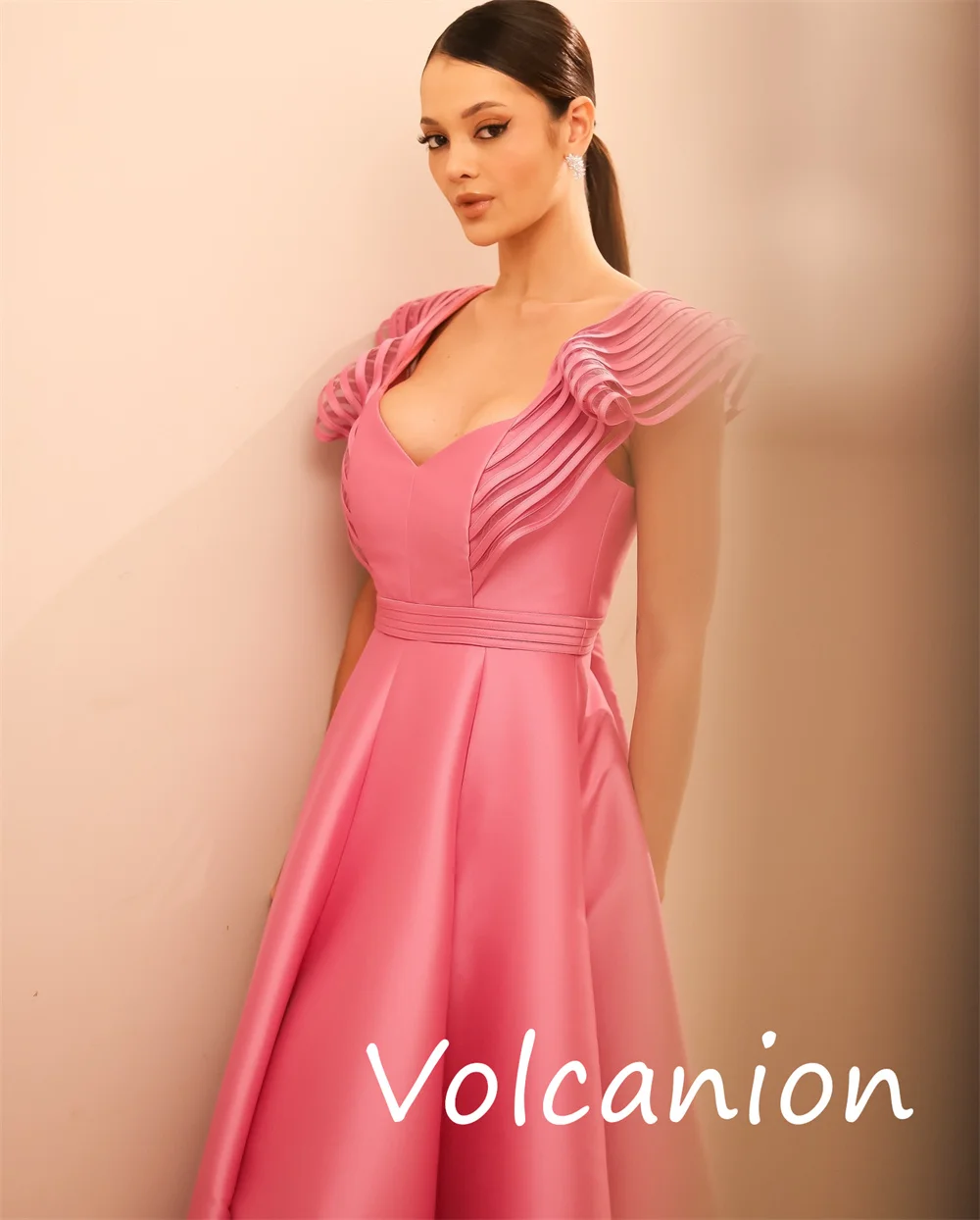 Personalizado intrincado combinando charmeuse plissado a linha fora do ombro vestidos longos sob medida ocasião formal