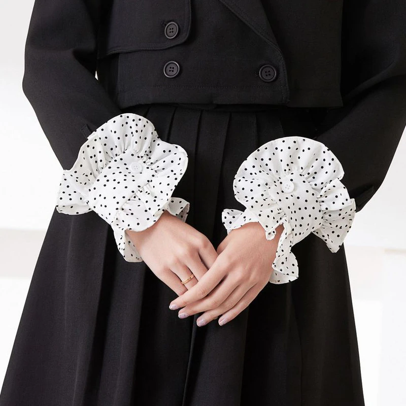 Women's Short Floral Layered Stretch Wrist Cuff Fake Ruffled Sleeves Black White Costume Accessory Bracelets for Girl