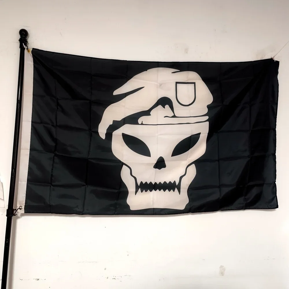 90x150cm Polyester Beret Soldier Skull Flag Outdoor Decoration Banner Hanging Flying