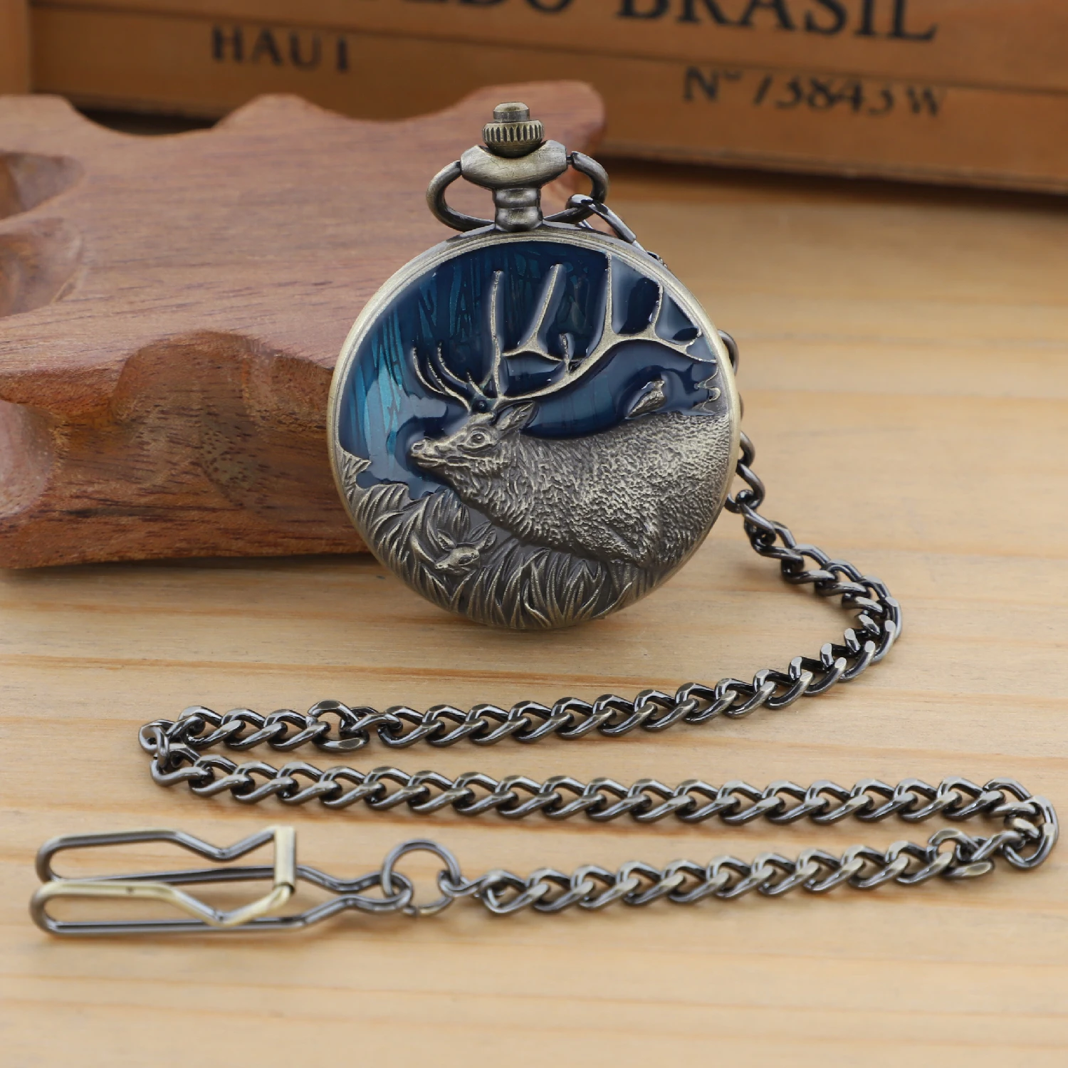 Blue Exquisite Reindeer Oil Painting Men's and Women's Quartz Pocket Watch Retro Fashion Necklace Pendant Student Christmas Gift