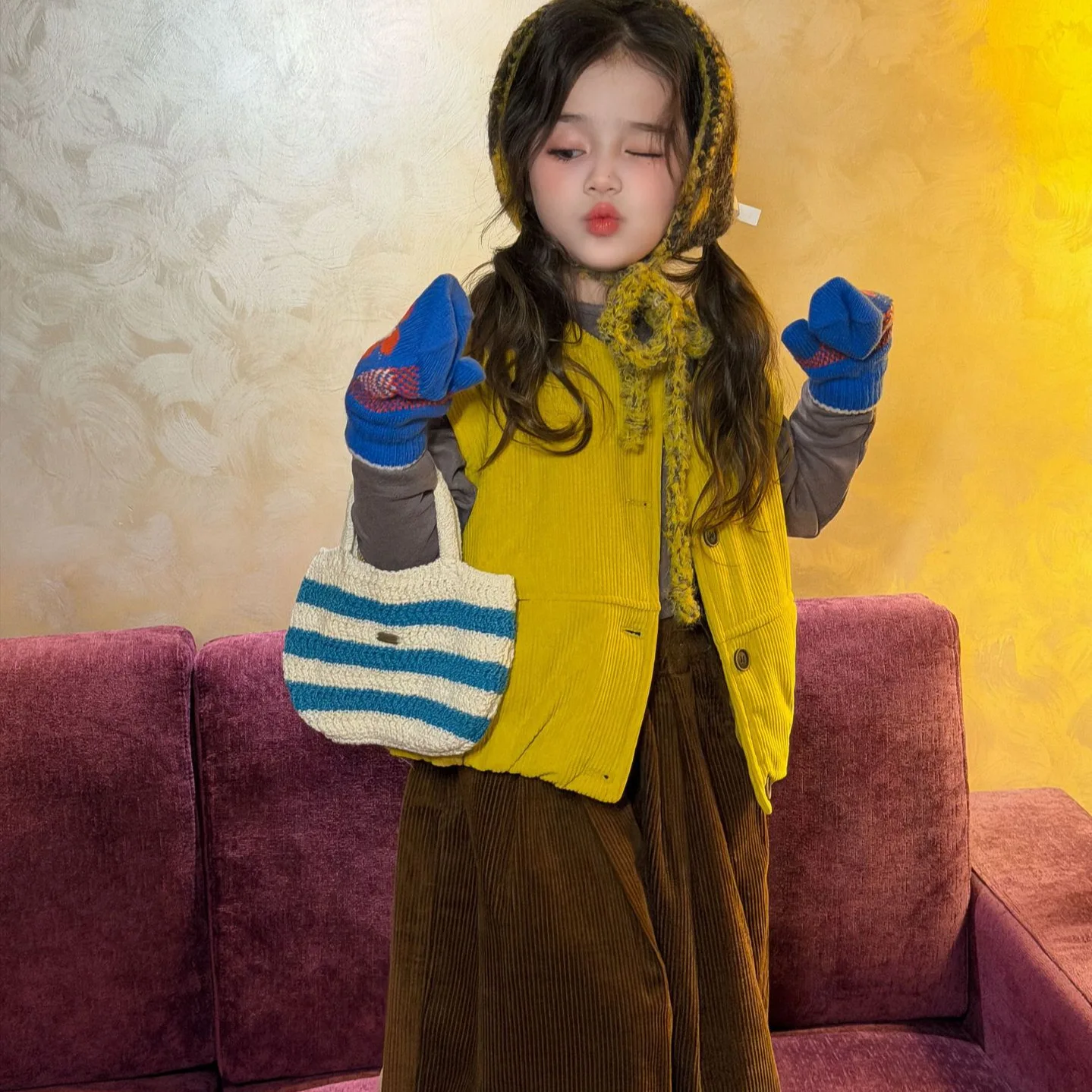 Childrens Wear 2026 Fall Winter New Childrens Wear Girls Quilted Corduroy Vest Yellow Simple Padded Vest