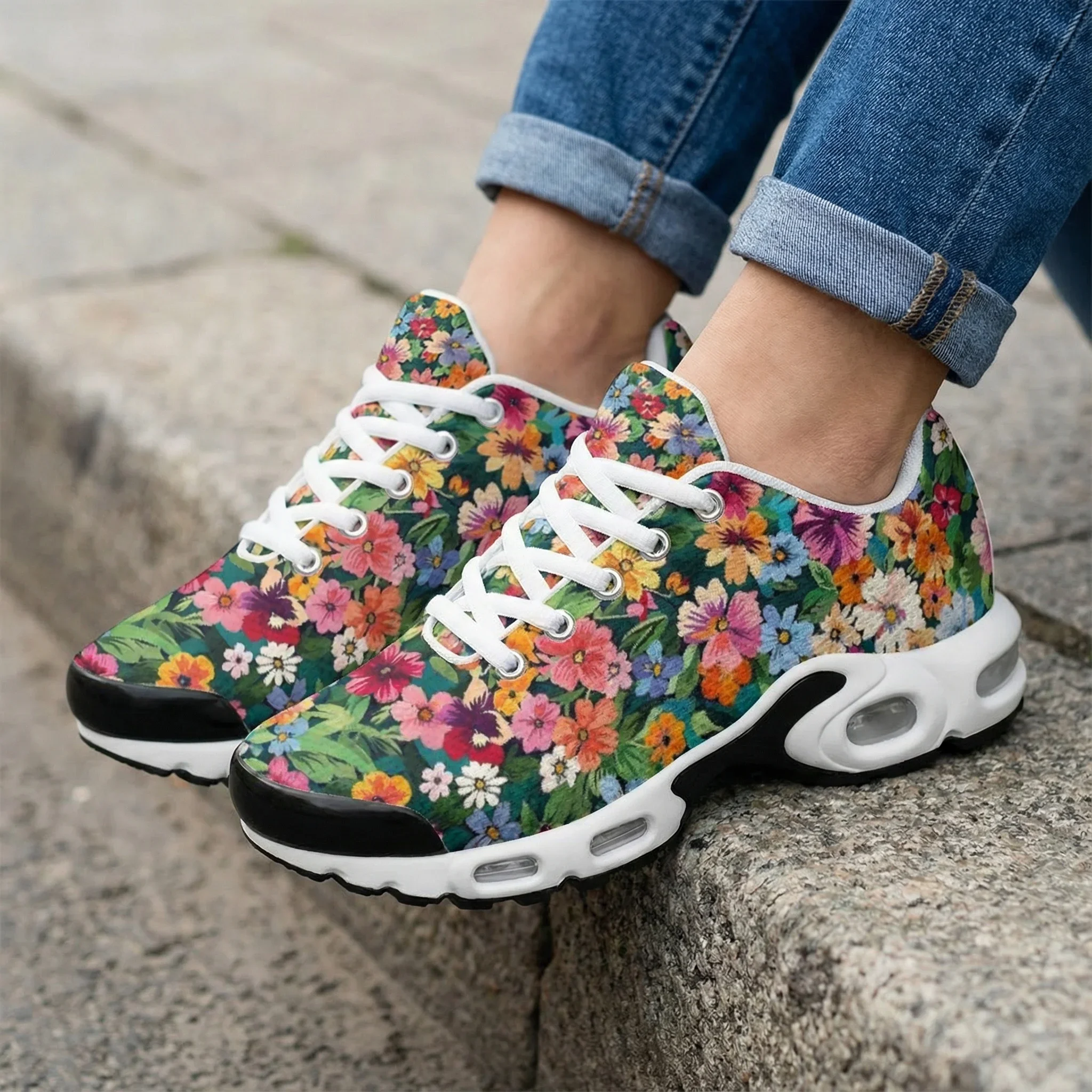 

Яркие цветочные принты, повседневная обувь с воздушной подушкой, дышащий верх из сетки, подходят как для мужчин, так и для женщин.