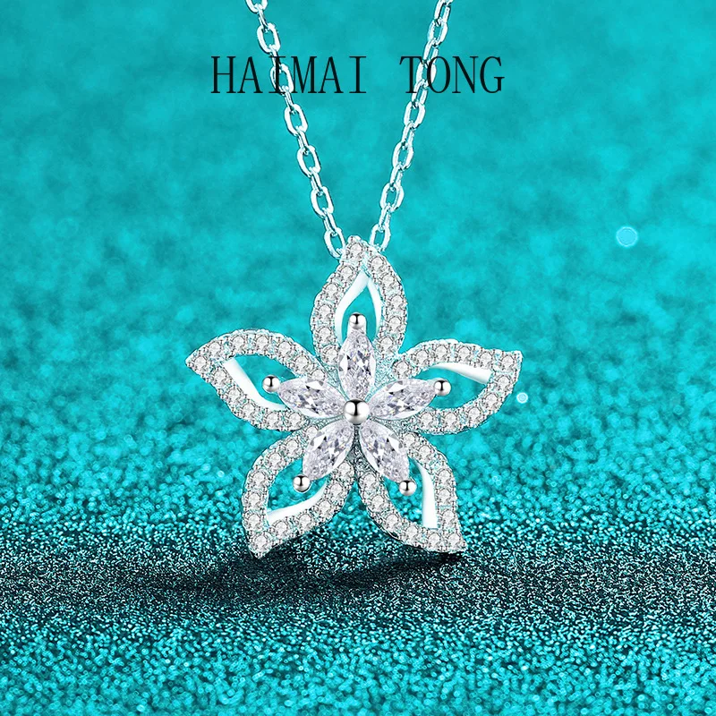 

HAIMAITONG PT950 Platinum Full Moissanite Necklace Female Sweet Flower Pendant Exquisite Fresh Temperament Advanced SenseValenti