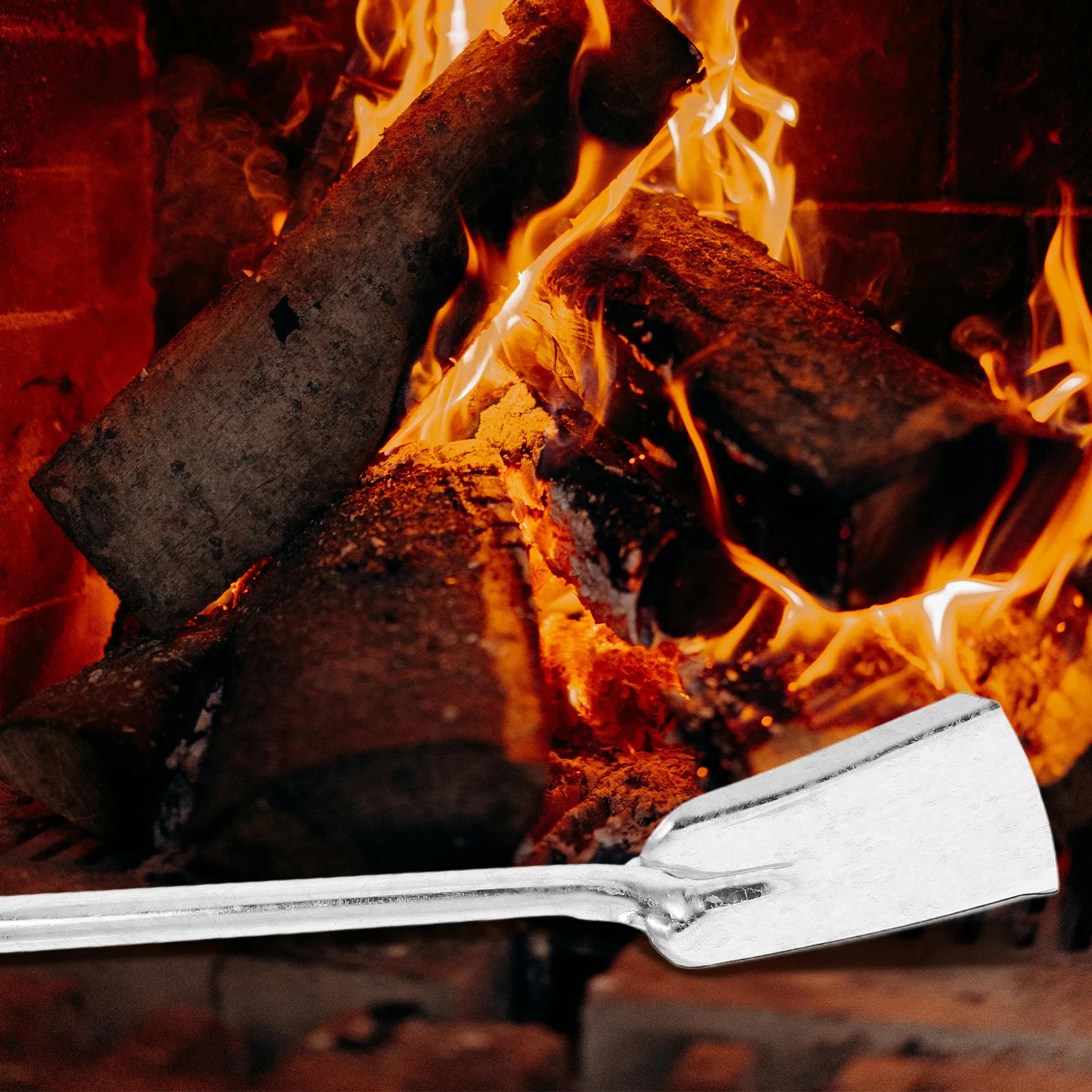 Household Fireplace Shovel Multi-Purpose Metal Dust Pan for Ash Garden Soil Kitchen Coals Efficient Cleaning Tool Compact Size