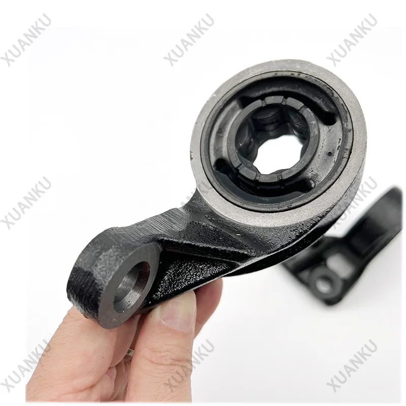 For SAIC MG 550 750 MG7 MG6 Front hem arm lower arm triangle arm bushing rubber sleeve bracket original