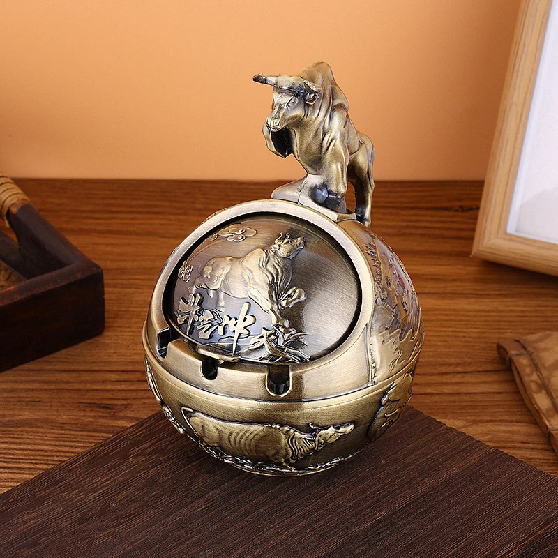Vintage Animal Shaped Ashtray Windproof With Lid Metal Ashproof and Drop-proof Office Table Ashtray Craft Ashtray Home