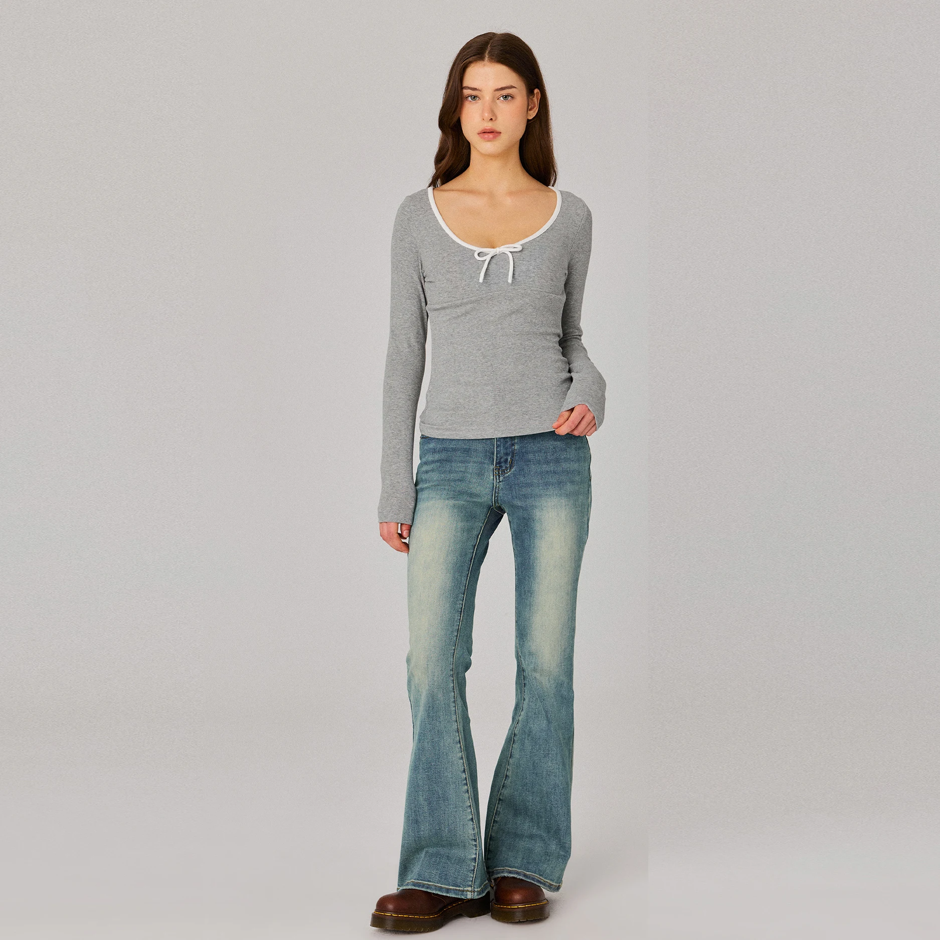 YESCCI Flared Jeans Women 2026 Autumn New Vintage Washed Mid Rise Denim Pants Stretch Elegant Embossed Women's Jeans Y726082127