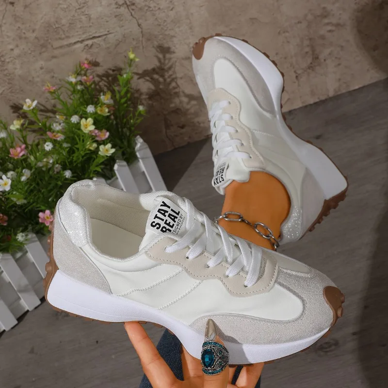 Spring and Autumn Women's Color Blocking Comfortable Mid Heel Sneakers Women Fashion Anti Slip Shallow Mouth Vulcanized Shoes
