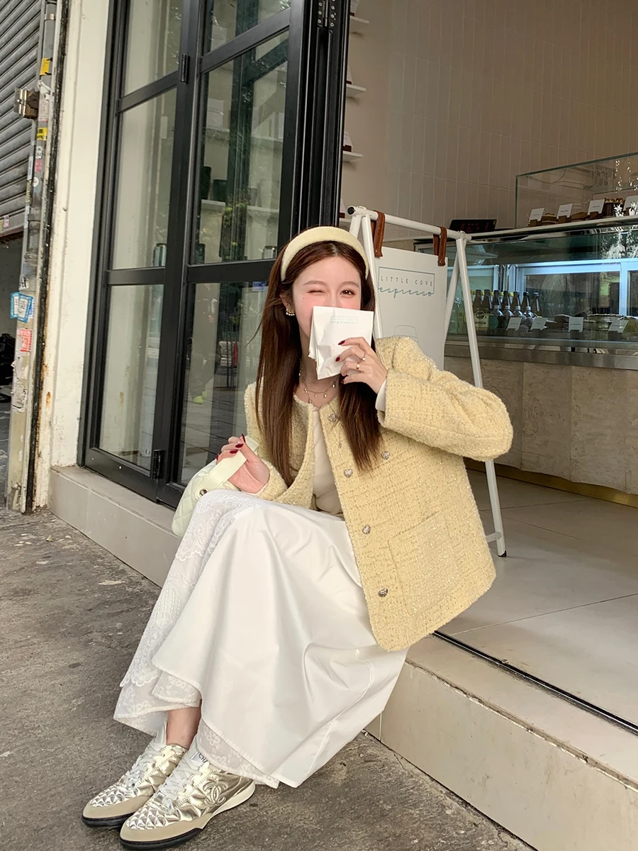 

YANUOYU Gold Infused Woolen ort Coat Women's Autumn Winter Faionable Outerwear Premium Feeling Cact Design