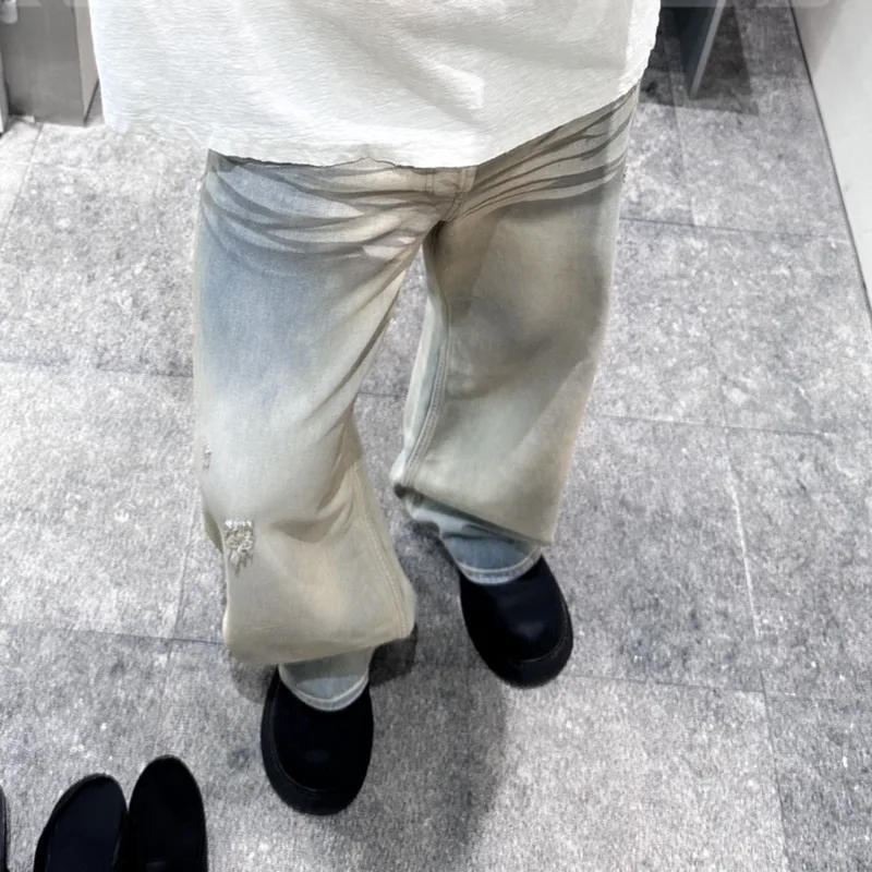 HKSH 2025 ربيع وصيف جديد الرجال المد فاسق ضوء القذرة المتعثرة غسلها الكتابة على الجدران استرخاء فضفاض الجينز خمر الدنيم السراويل HK14330